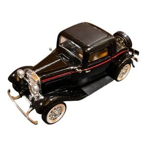 Sunnyside 1932 Ford 3-Window Coupe Diecast 
 Car Black SS 7722 Rumble Seat VTG